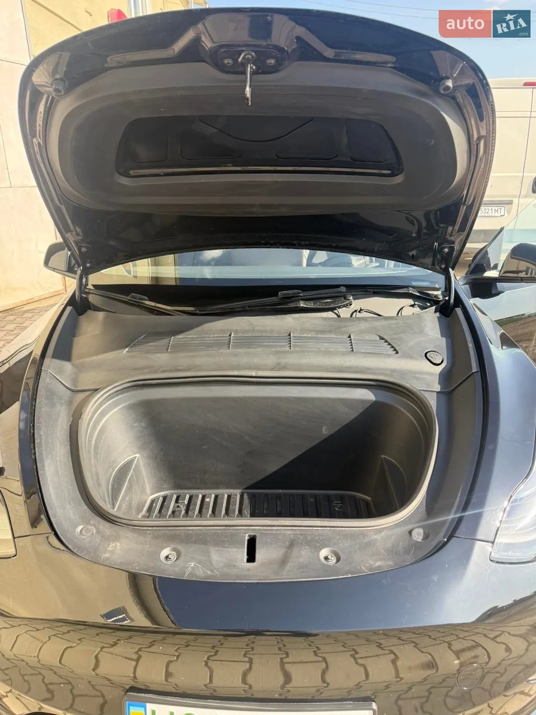 2024 Tesla Model Y - мініатюра 9
