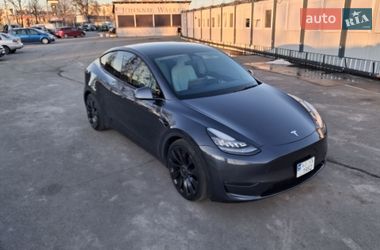 Позашляховик / Кросовер Tesla Model Y 2020 в Бучі