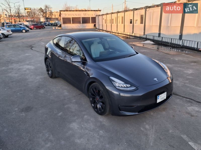 Внедорожник / Кроссовер Tesla Model Y 2020 в Буче