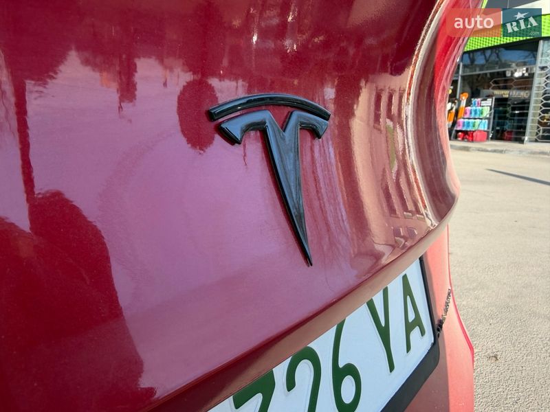 Внедорожник / Кроссовер Tesla Model Y 2020 в Кропивницком