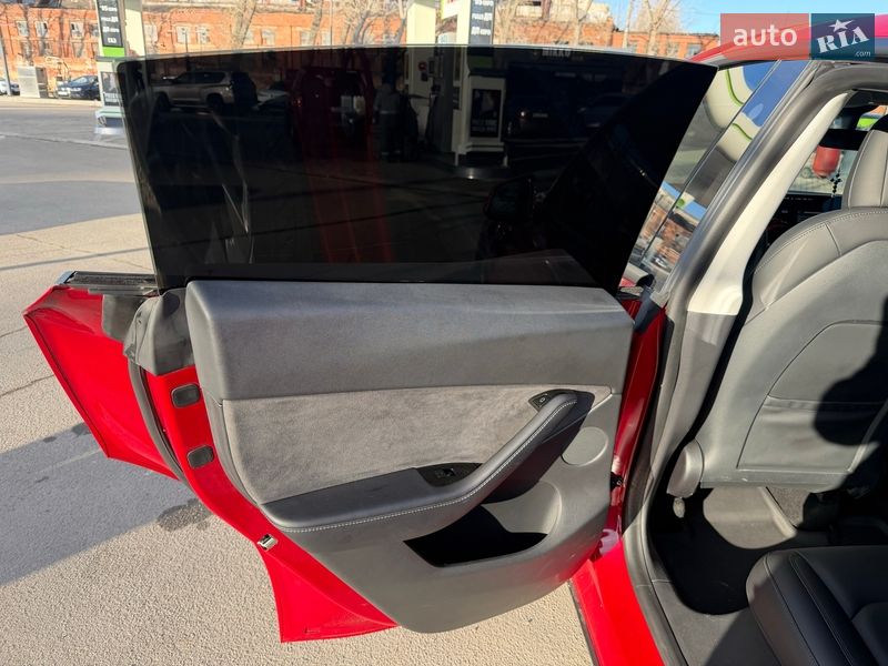 Внедорожник / Кроссовер Tesla Model Y 2020 в Кропивницком