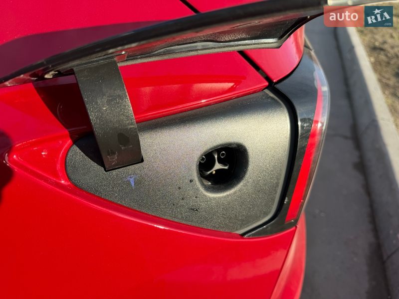 Внедорожник / Кроссовер Tesla Model Y 2020 в Кропивницком