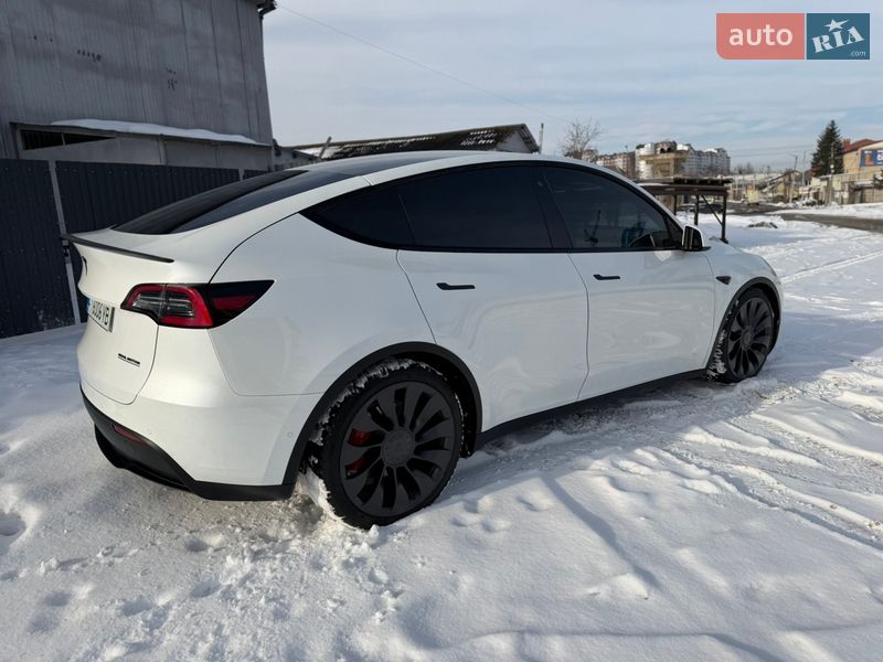 Внедорожник / Кроссовер Tesla Model Y 2020 в Ивано-Франковске