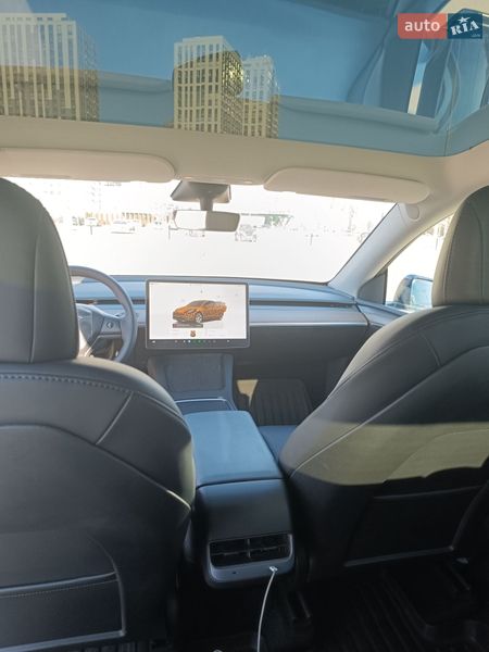 Внедорожник / Кроссовер Tesla Model Y 2022 в Киеве