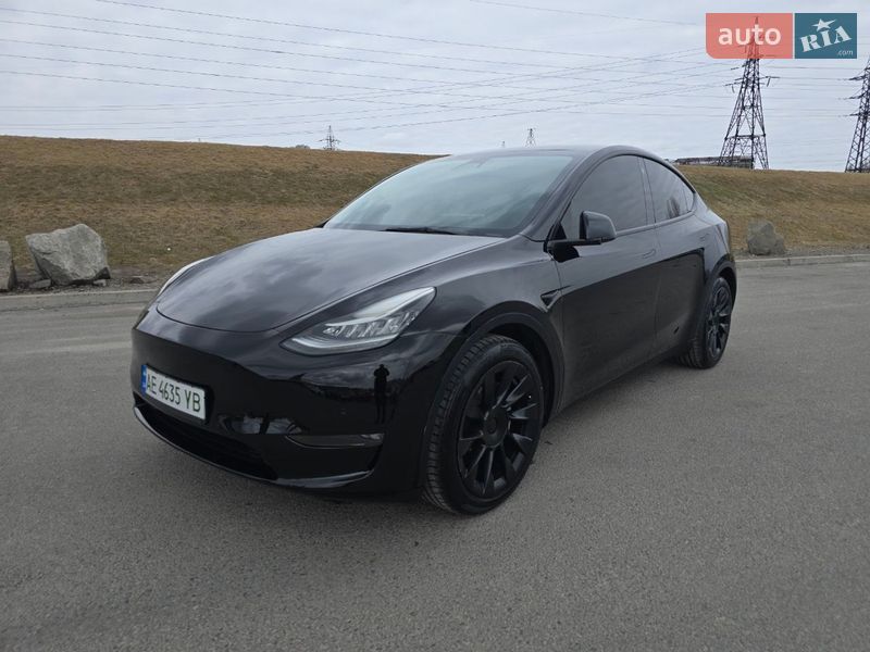 Позашляховик / Кросовер Tesla Model Y 2021 в Дніпрі