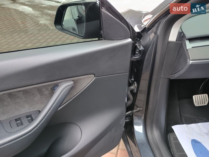 Позашляховик / Кросовер Tesla Model Y 2022 в Самборі