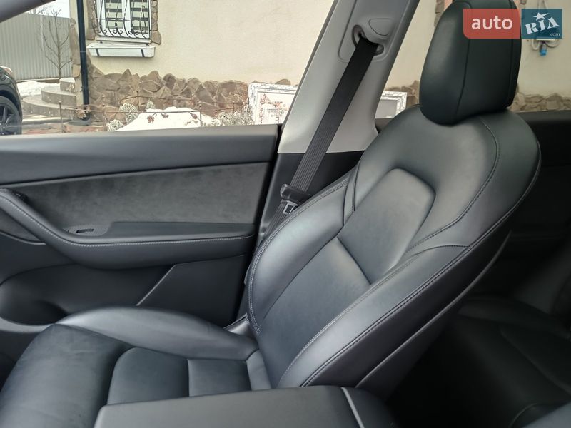 Позашляховик / Кросовер Tesla Model Y 2022 в Самборі