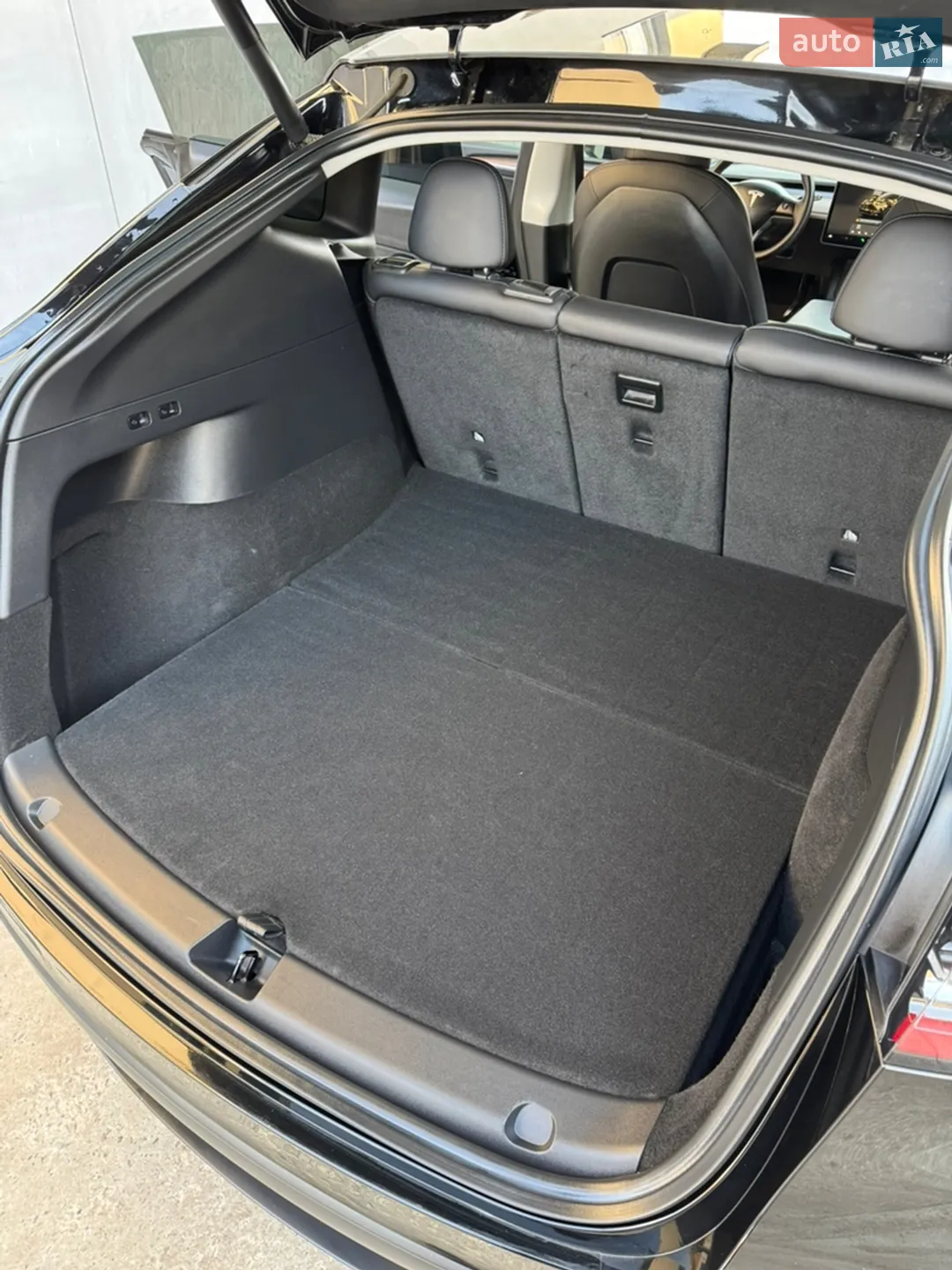 2022 Tesla Model Y - мініатюра 21