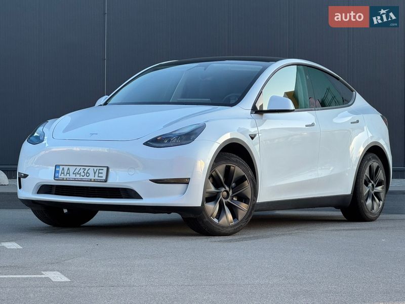 Внедорожник / Кроссовер Tesla Model Y 2024 в Киеве