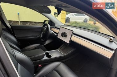 Позашляховик / Кросовер Tesla Model Y 2022 в Львові