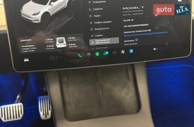 Внедорожник / Кроссовер Tesla Model Y 2023 в Киеве