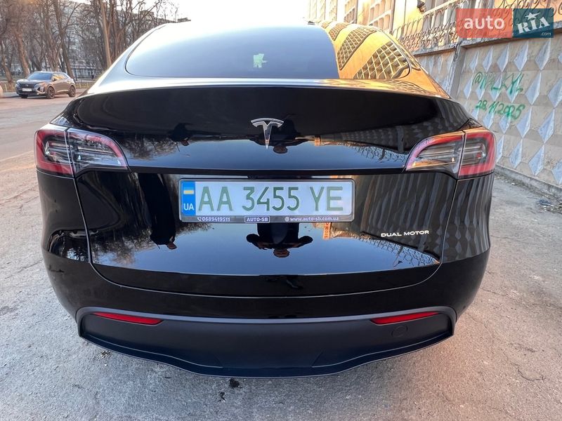 Позашляховик / Кросовер Tesla Model Y 2023 в Києві