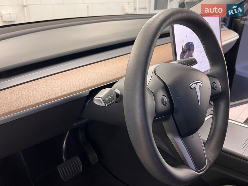 Позашляховик / Кросовер Tesla Model Y 2023 в Києві