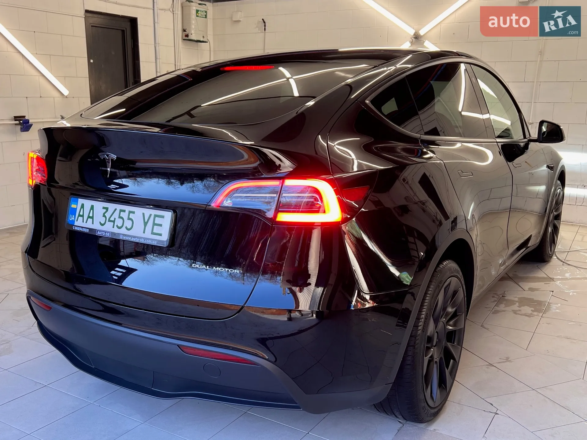 2023 Tesla Model Y - мініатюра 21