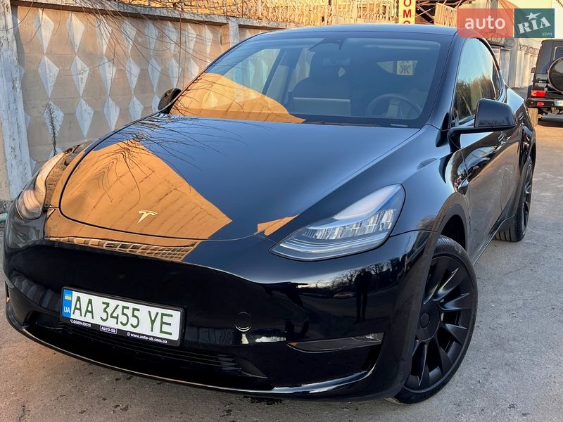 Позашляховик / Кросовер Tesla Model Y 2023 в Києві