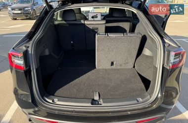 Внедорожник / Кроссовер Tesla Model Y 2024 в Киеве