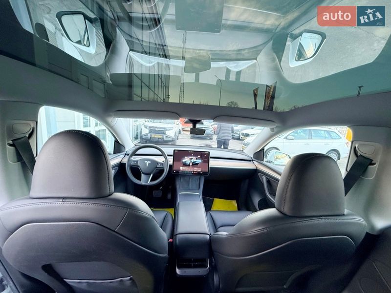 Внедорожник / Кроссовер Tesla Model Y 2023 в Киеве