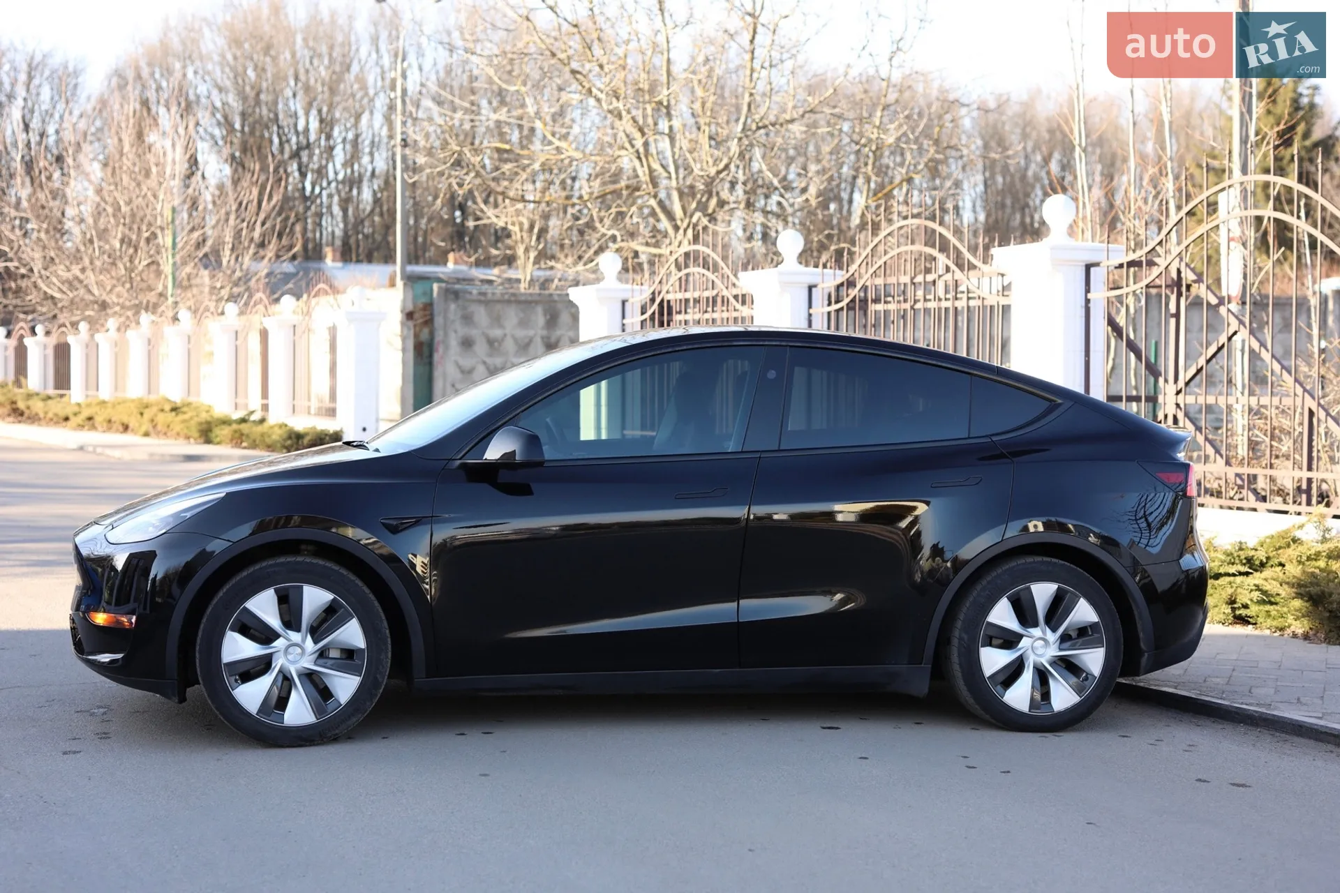 2023 Tesla Model Y - мініатюра 5