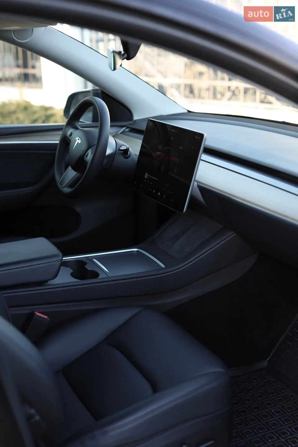 2023 Tesla Model Y - мініатюра 22