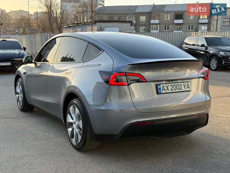 Внедорожник / Кроссовер Tesla Model Y 2023 в Харькове