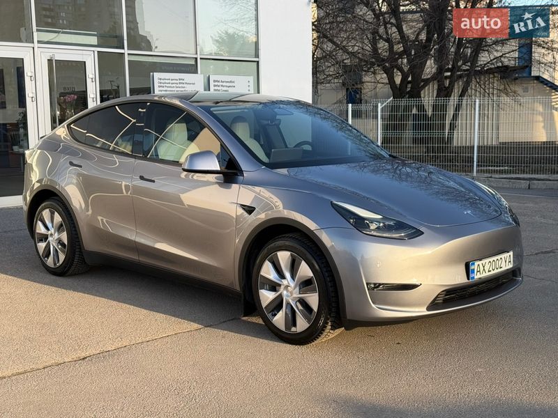 Внедорожник / Кроссовер Tesla Model Y 2023 в Харькове