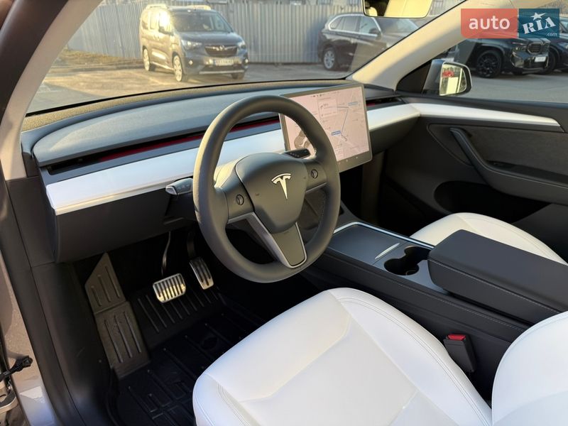 Внедорожник / Кроссовер Tesla Model Y 2023 в Харькове