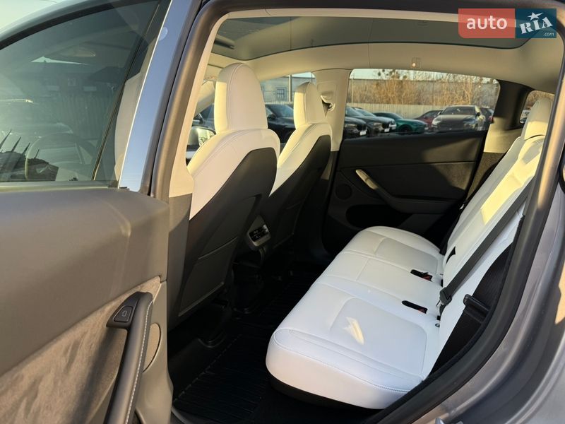 Внедорожник / Кроссовер Tesla Model Y 2023 в Харькове