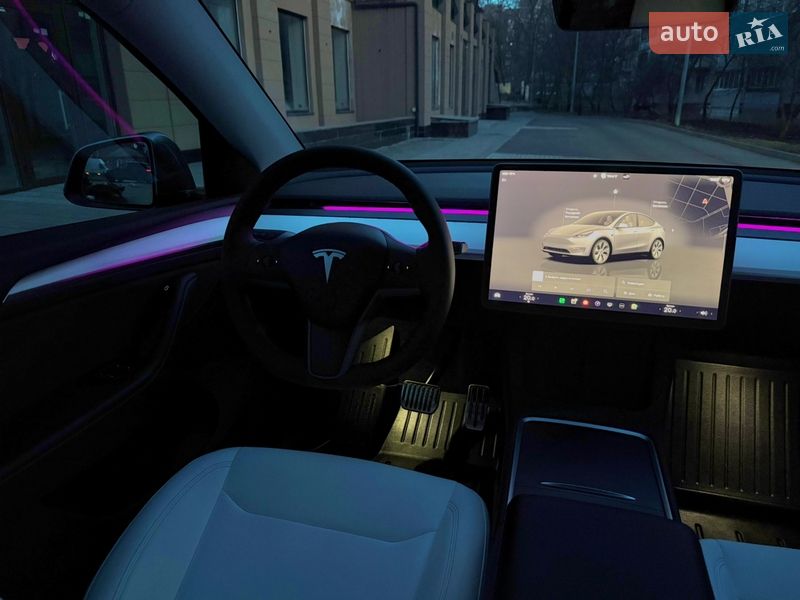 Внедорожник / Кроссовер Tesla Model Y 2023 в Харькове