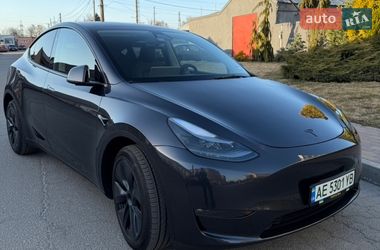 Позашляховик / Кросовер Tesla Model Y 2024 в Дніпрі