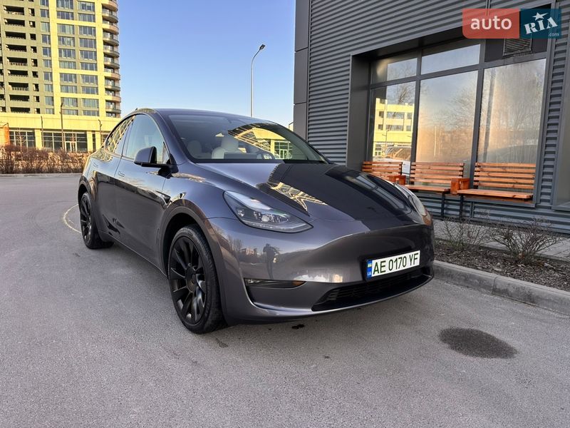 Позашляховик / Кросовер Tesla Model Y 2023 в Дніпрі