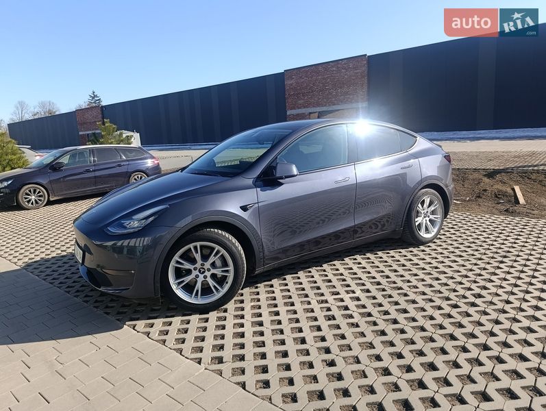 Внедорожник / Кроссовер Tesla Model Y 2022 в Хмельницком