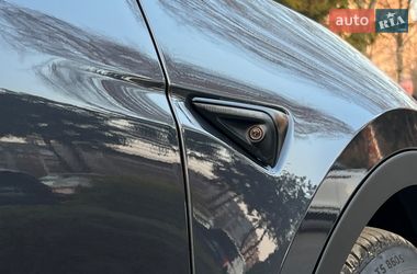 Внедорожник / Кроссовер Tesla Model Y 2020 в Львове