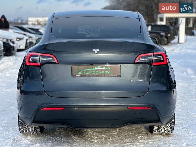 Позашляховик / Кросовер Tesla Model Y 2022 в Києві фото 9 Позашляховик / Кросовер Tesla Model Y 2022 в Києві