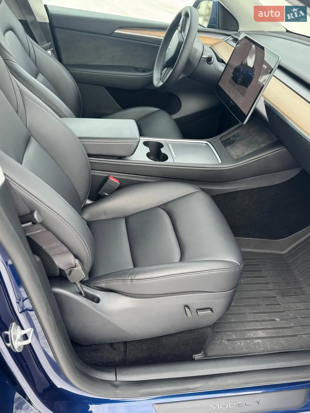 2024 Tesla Model Y - мініатюра 22