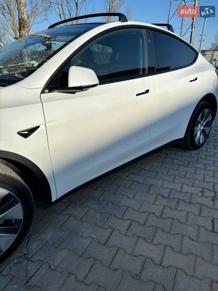 Позашляховик / Кросовер Tesla Model Y 2023 в Тернополі