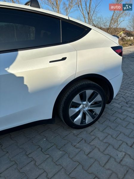 Позашляховик / Кросовер Tesla Model Y 2023 в Тернополі