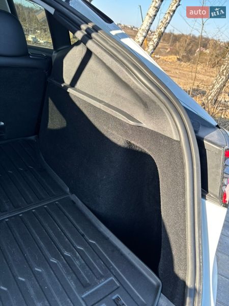 Позашляховик / Кросовер Tesla Model Y 2023 в Тернополі