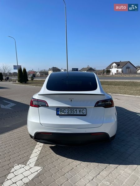 Позашляховик / Кросовер Tesla Model Y 2021 в Львові