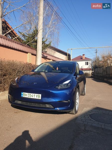 Внедорожник / Кроссовер Tesla Model Y 2023 в Одессе