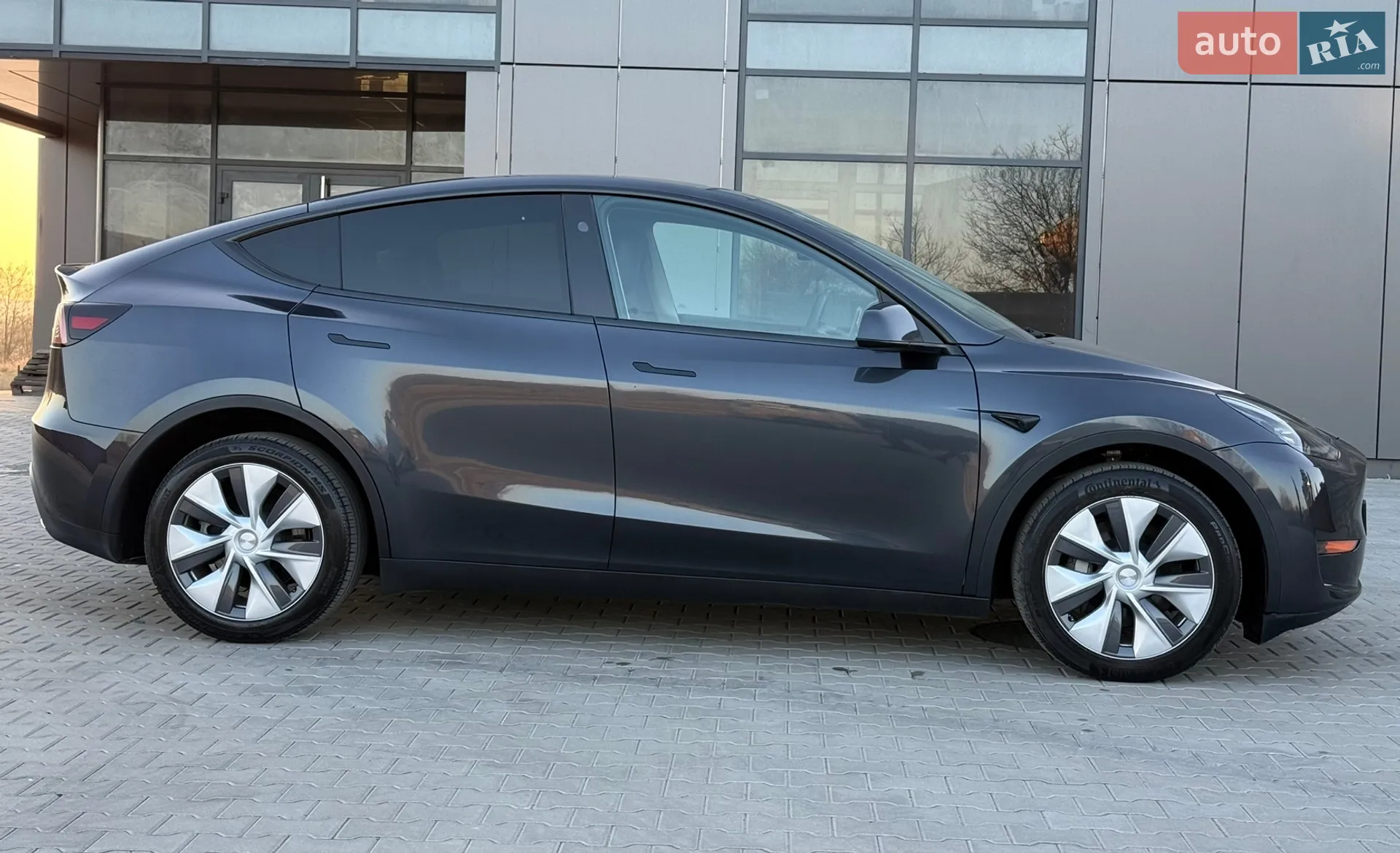 2024 Tesla Model Y - мініатюра 5