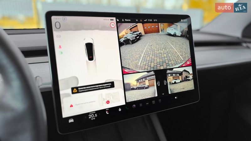 Внедорожник / Кроссовер Tesla Model Y 2023 в Ровно