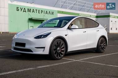 Внедорожник / Кроссовер Tesla Model Y 2022 в Киеве