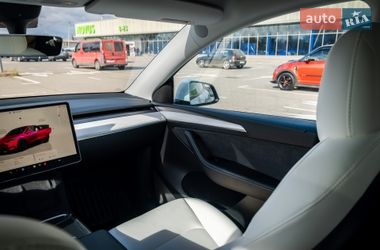 Внедорожник / Кроссовер Tesla Model Y 2022 в Киеве