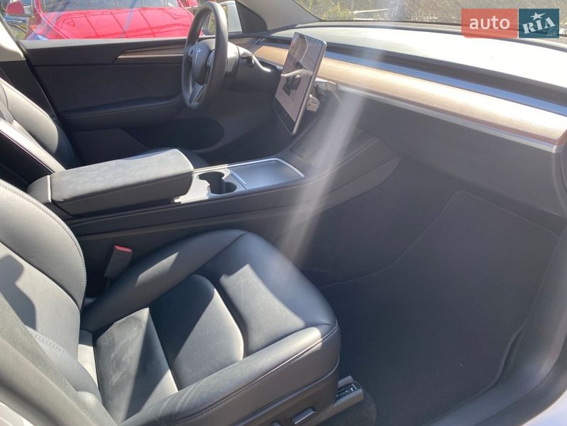 Внедорожник / Кроссовер Tesla Model Y 2022 в Харькове фото 12 Внедорожник / Кроссовер Tesla Model Y 2022 в Харькове