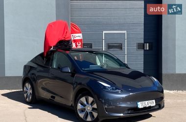 Внедорожник / Кроссовер Tesla Model Y 2024 в Киеве