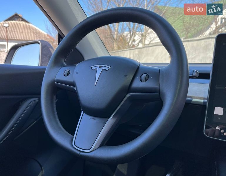 Внедорожник / Кроссовер Tesla Model Y 2022 в Киеве