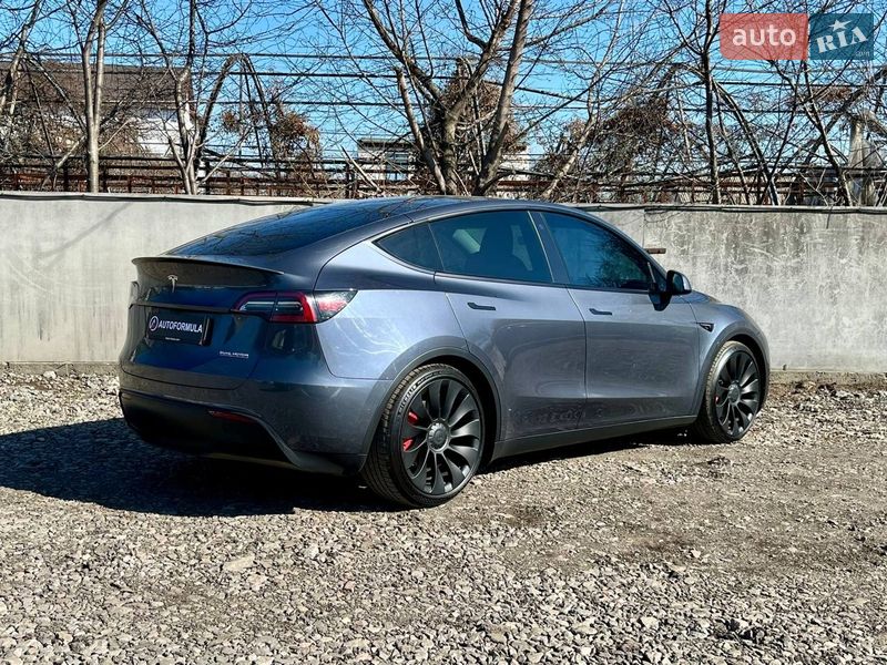 Внедорожник / Кроссовер Tesla Model Y 2022 в Киеве