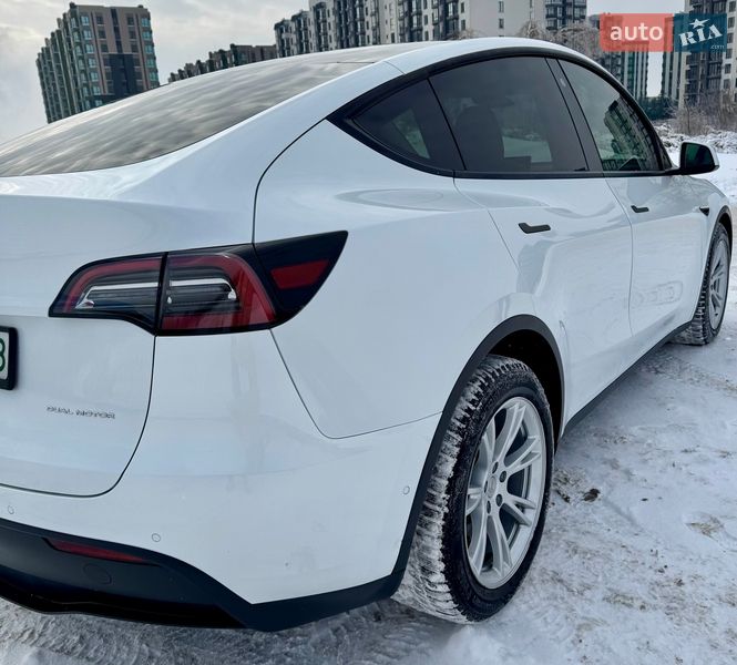 Внедорожник / Кроссовер Tesla Model Y 2022 в Киеве