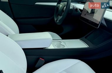 Внедорожник / Кроссовер Tesla Model Y 2022 в Киеве