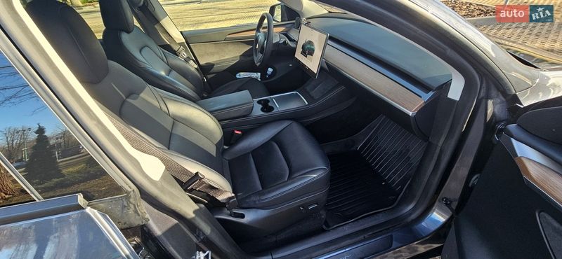 Внедорожник / Кроссовер Tesla Model Y 2023 в Харькове